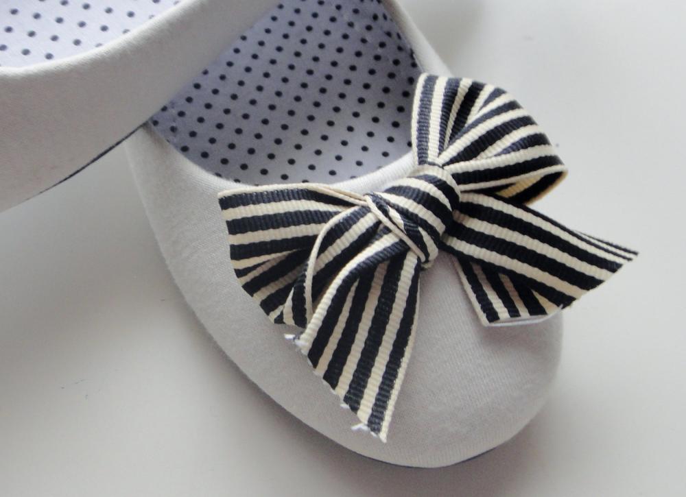 Black And Cream Bow Ballet Flats